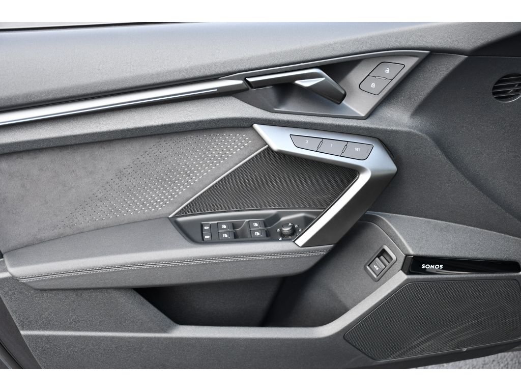 Used 2026 Daytona Gray Pearl Effect Audi Base image 25
