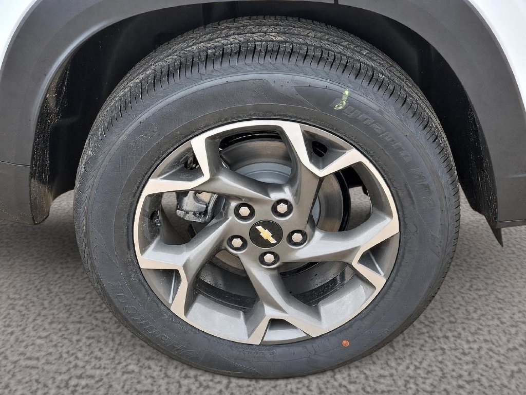 2026 Chevrolet Trax LT - Photo 8