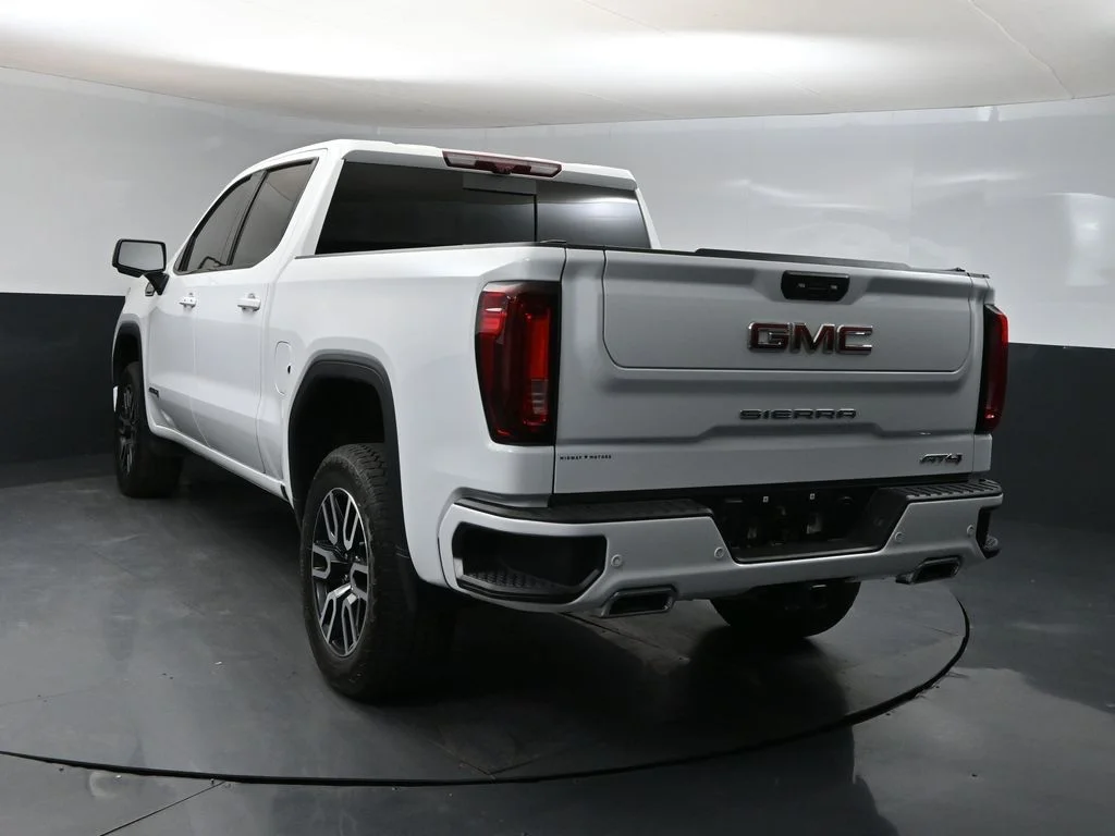 Used 2025 White GMC AT4 image 3