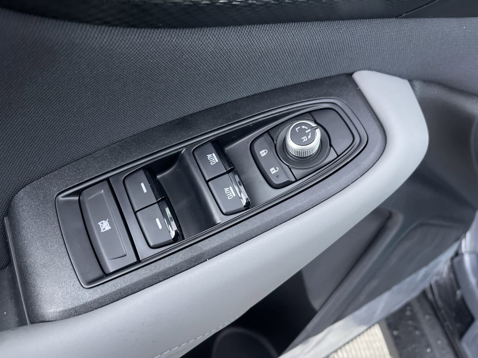 2025 Subaru Outback Premium - Photo 13