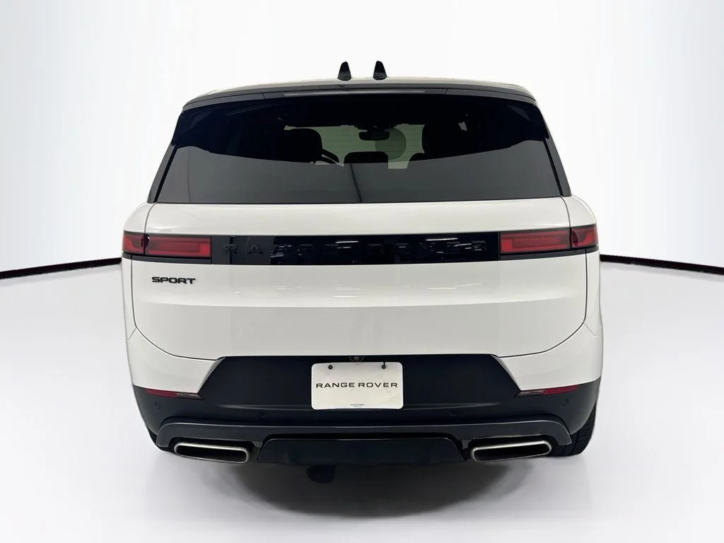 Used 2025 White Land Rover SE image 6