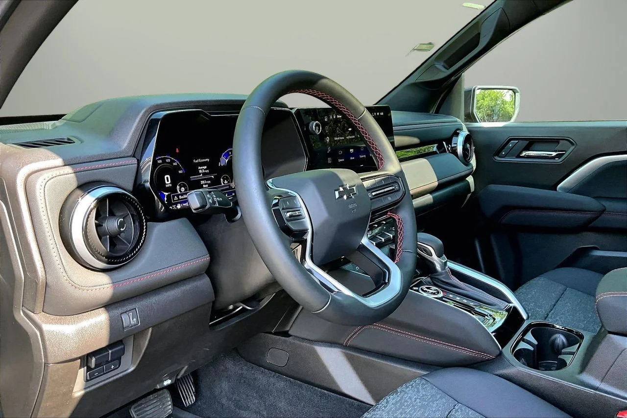 Certified Used 2025 Black Chevrolet Z71 image 20
