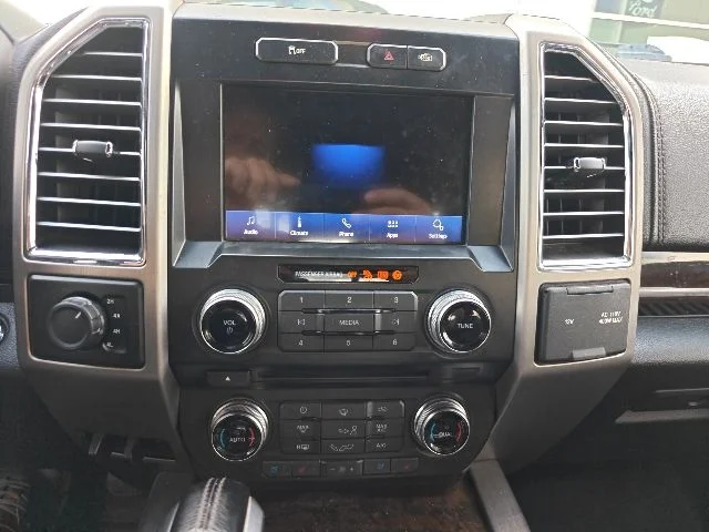 Used 2015 Ingot Silver Ford Platinum image 9