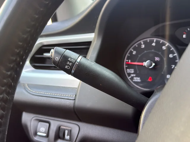 Used 2018 Red GMC SLE-1 image 31
