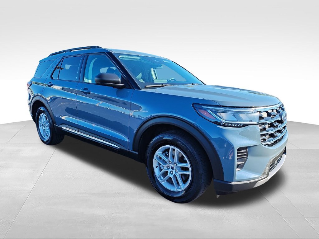 Used 2025 Gray Ford Active image 7