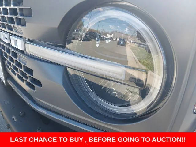 Used 2024 Gray Ford Badlands image 29