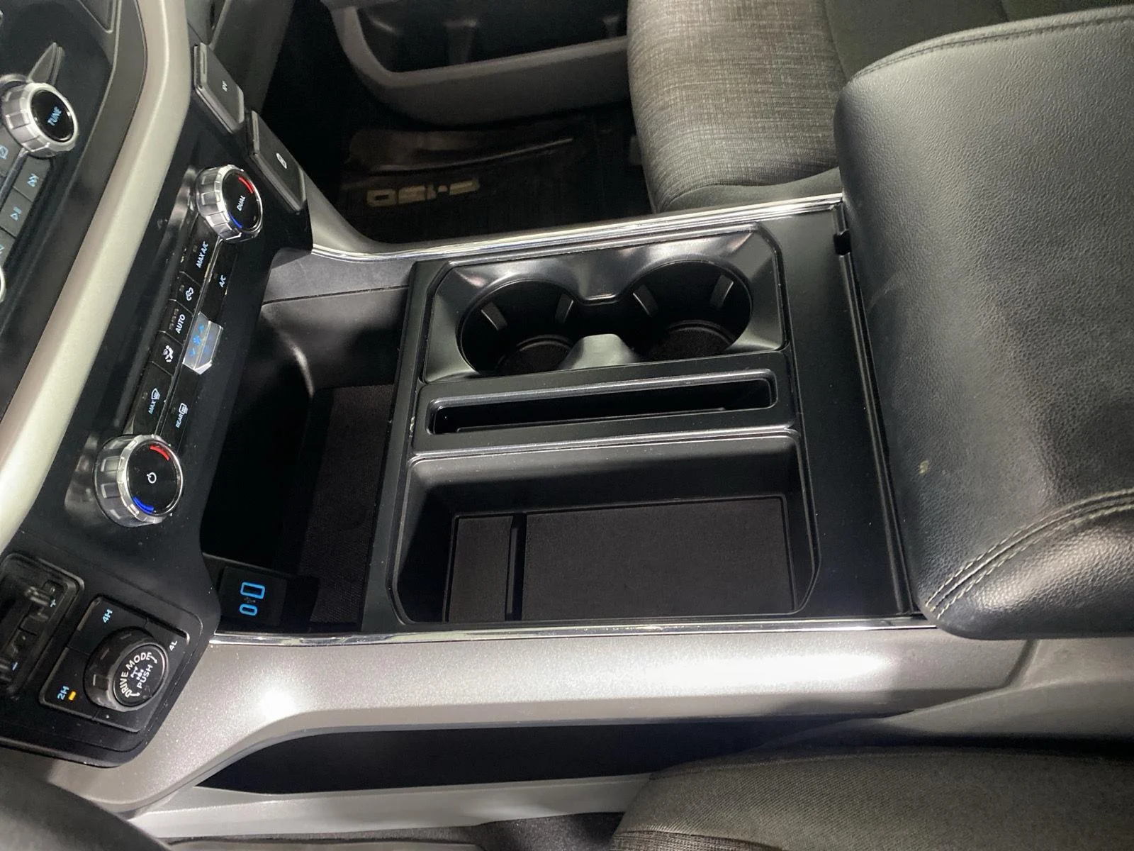 Used 2023 Carbonized Gray Ford XLT image 24