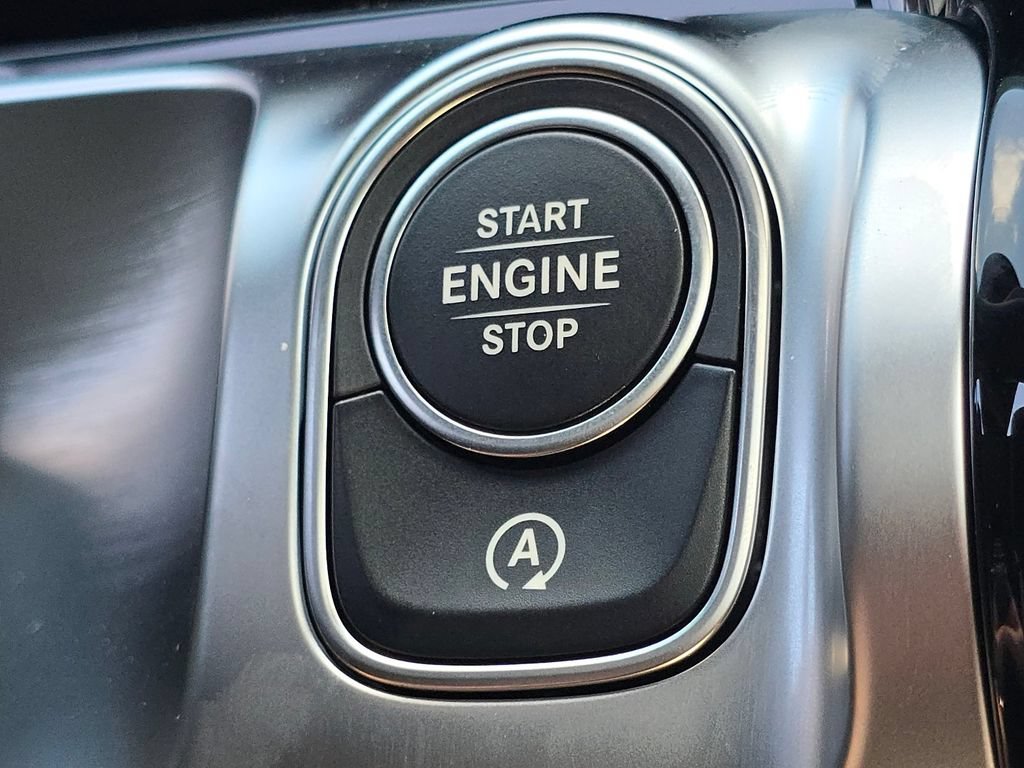 New 2026 Mountain Grey Metallic Mercedes-Benz GLB 250 image 75