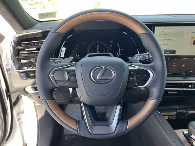 Used 2024 White Lexus 350 Premium Plus image 14