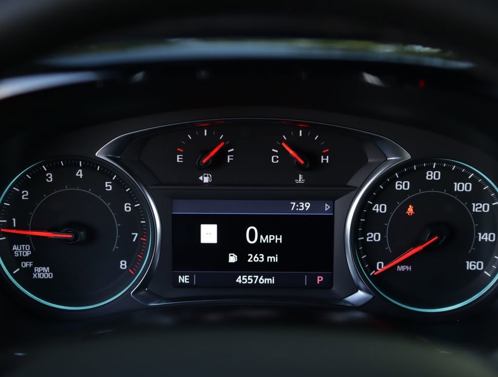 Used 2023 Mosaic Black Metallic Chevrolet RS image 11