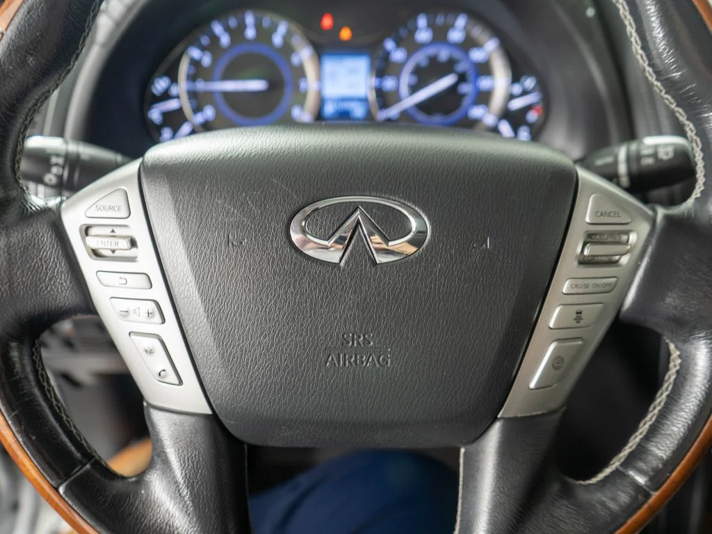 Used 2019 Silver INFINITI LUXE image 15