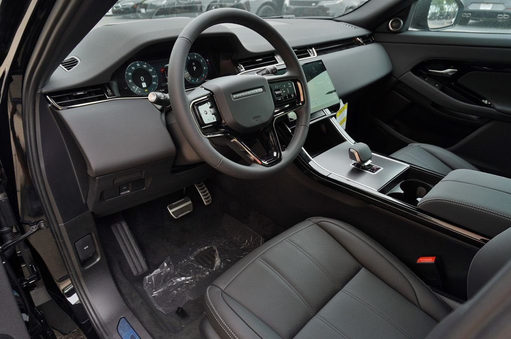New 2026 Santorini Black Land Rover Hoxton Edition image 12