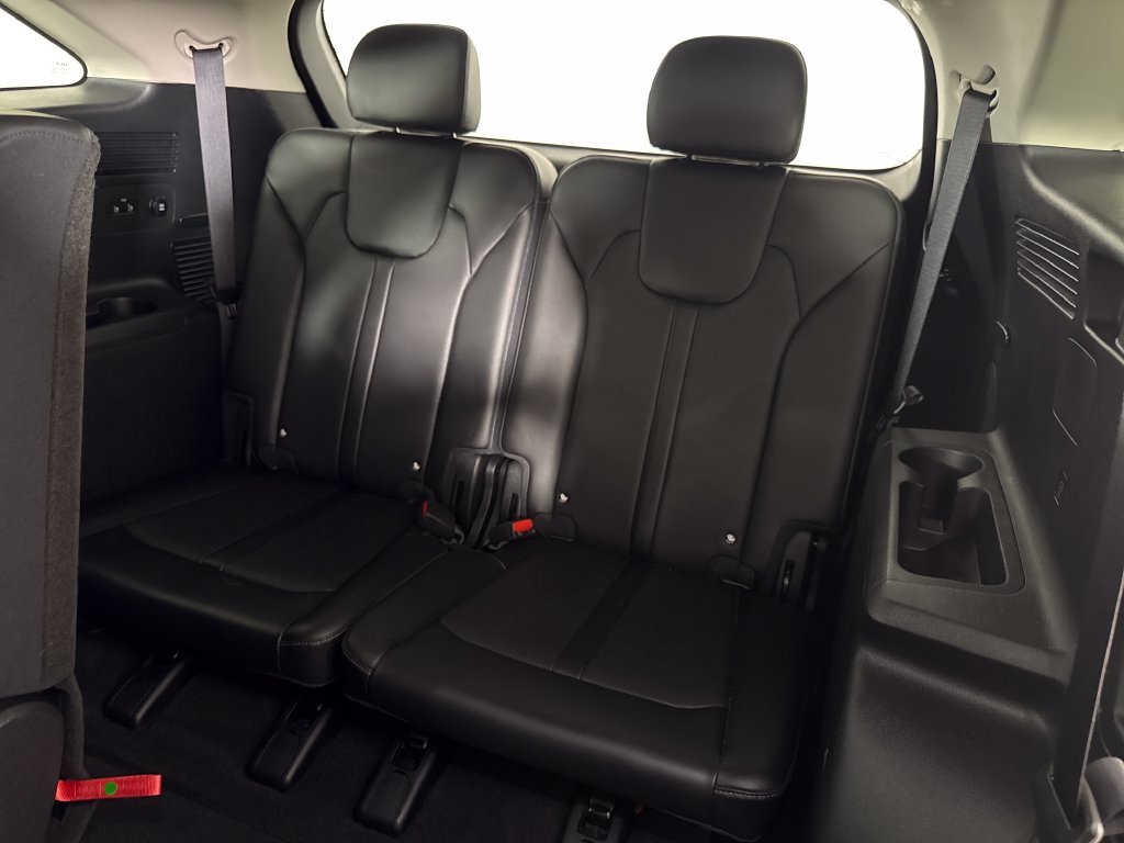 2025 Kia Sorento S - Photo 14