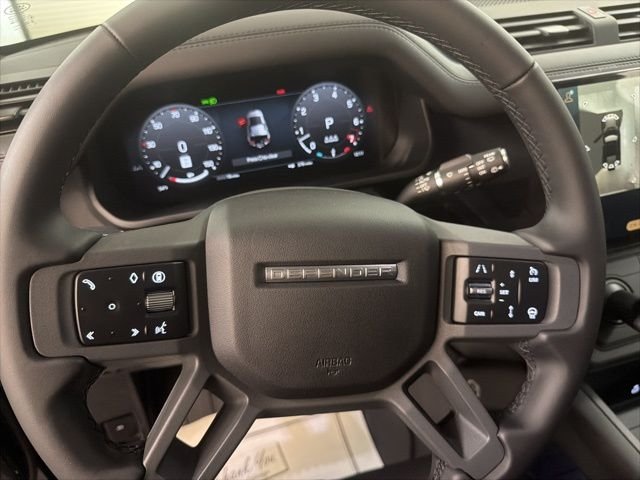 New 2026 Santorini Black Land Rover X-Dynamic SE image 38