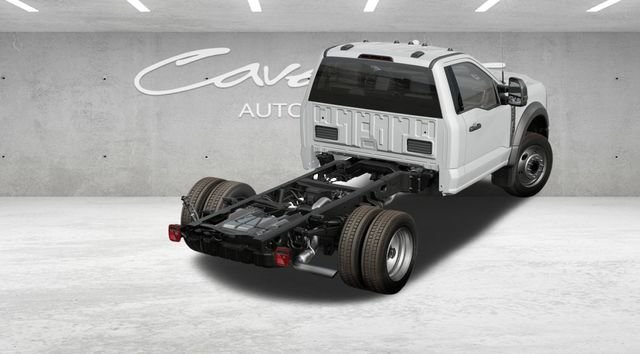 2025 Ford F-450 Super Duty Chassis Cab XLT
