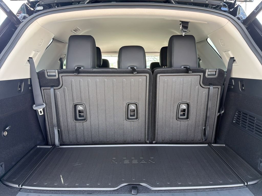 New 2026 Nissan Pathfinder SL 4D Sport Utility