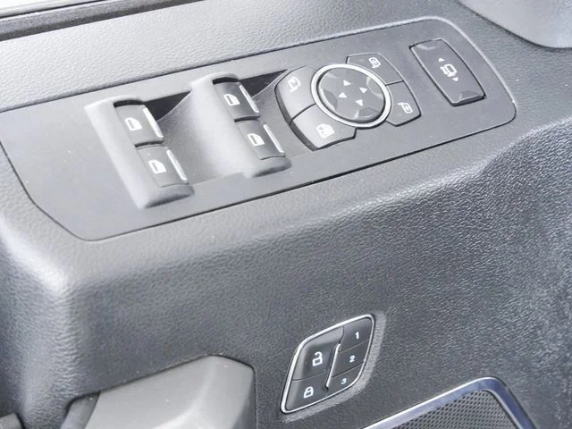 Used 2019 Black Ford Platinum image 22