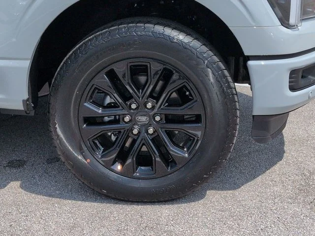 New 2026 Avalanche Ford Lariat® image 11