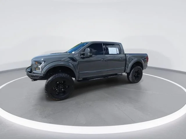 Used 2020  Ford Raptor image 4