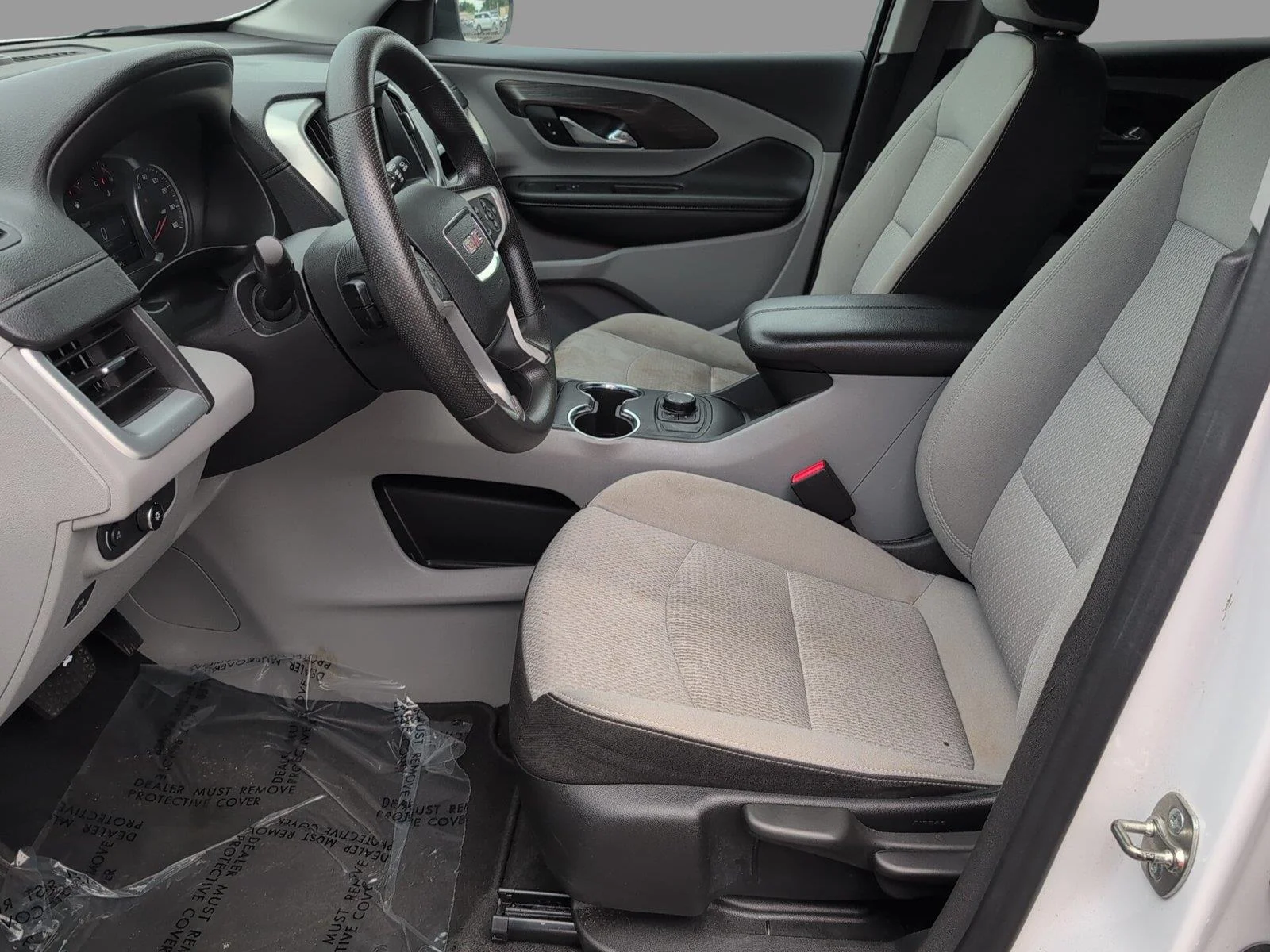 Used 2024 Summit White GMC SLE image 3