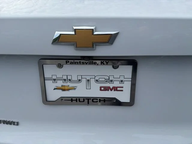 Used 2025 Summit White Chevrolet 2LT image 17