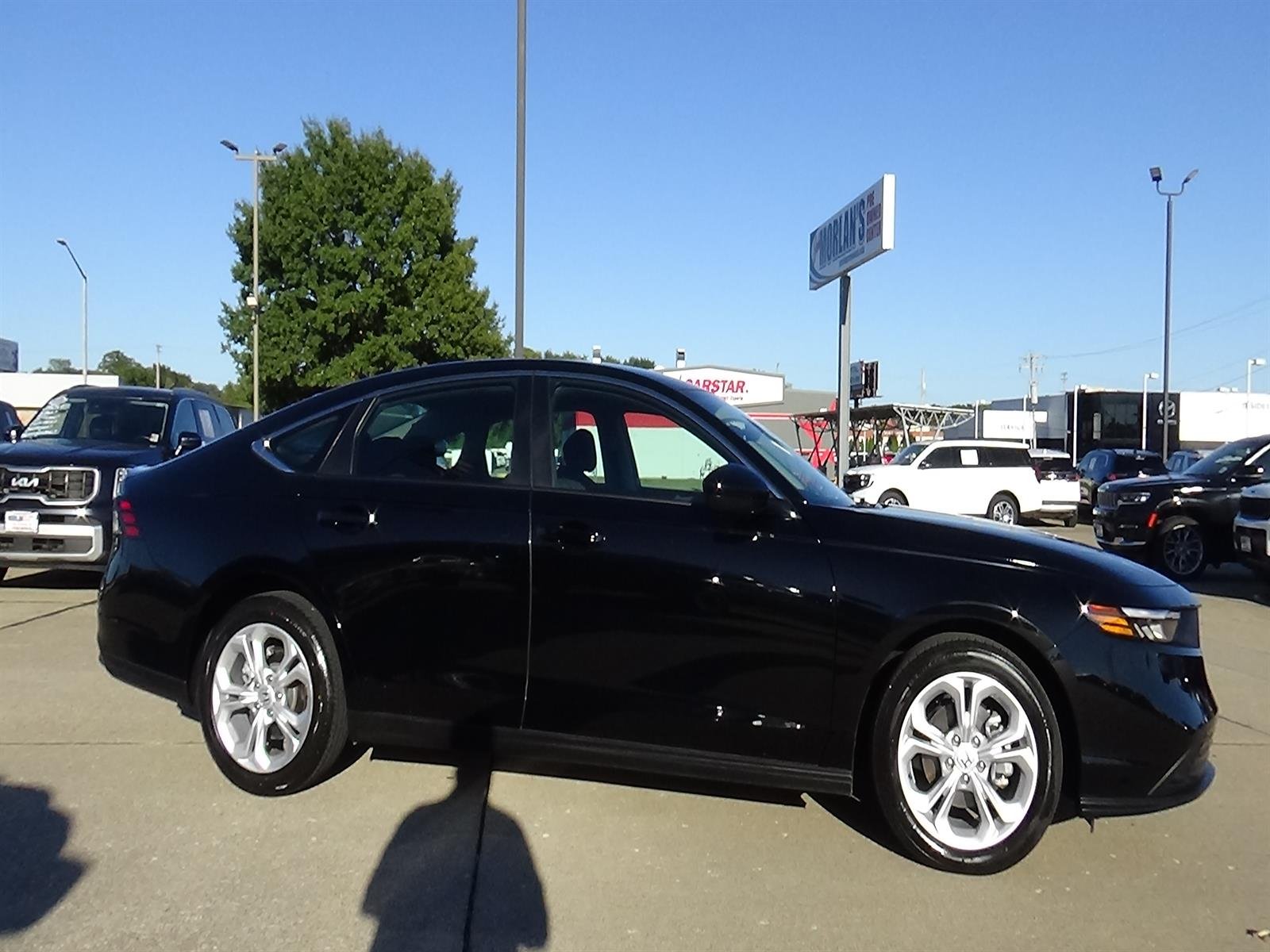 Used 2025 Crystal Black Pearl (bk) Honda LX image 5