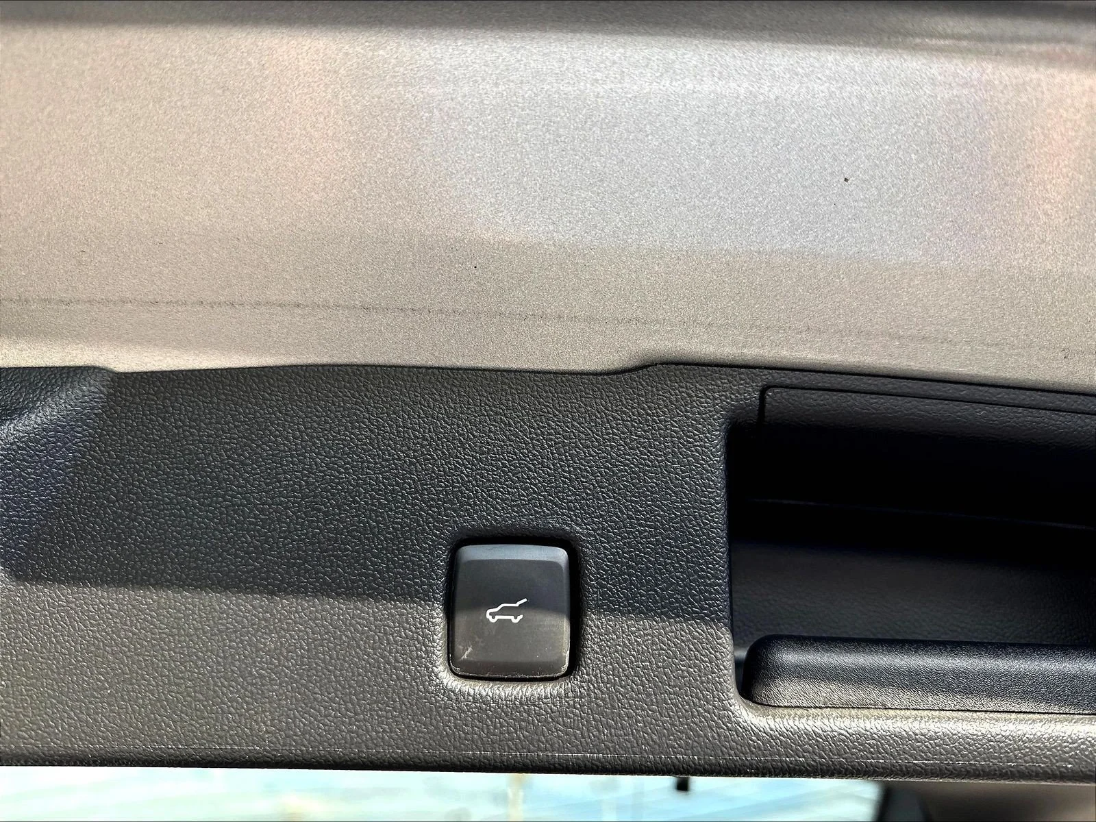 Used 2023 Silver Metallic Ford Active image 38