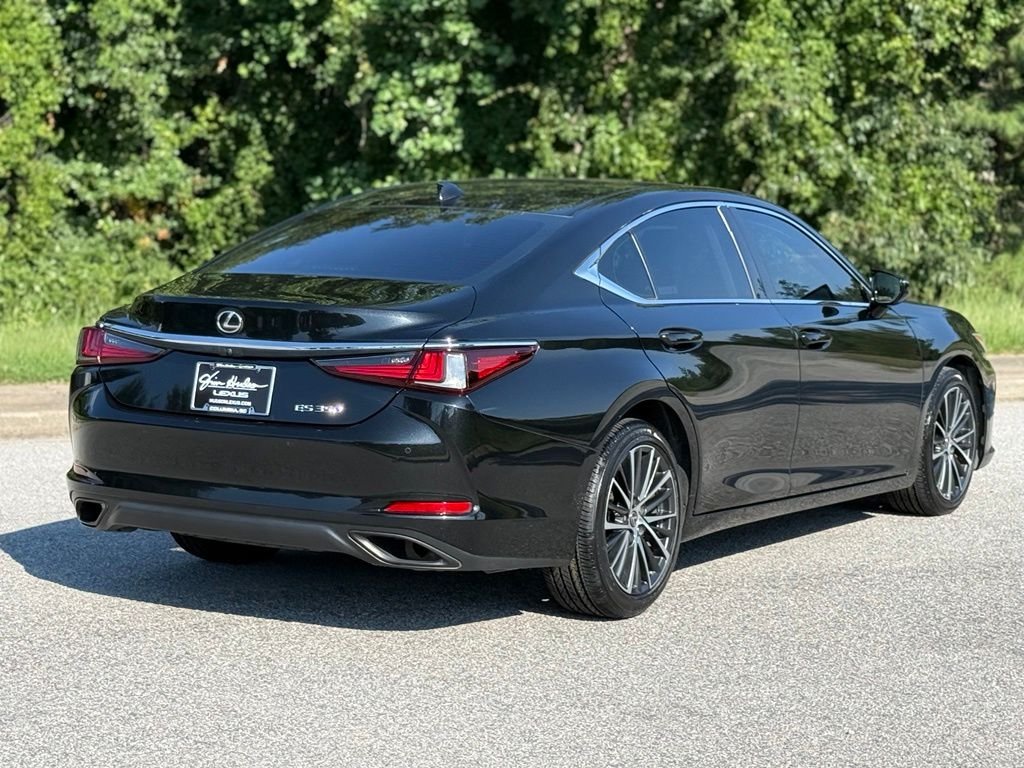Used 2023 Black Lexus 350 image 11