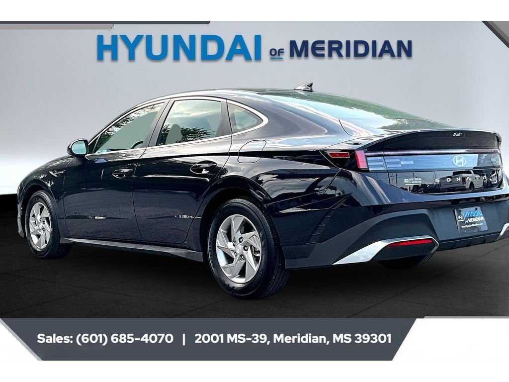 Used 2026 CARBON BLUE Hyundai SE image 2
