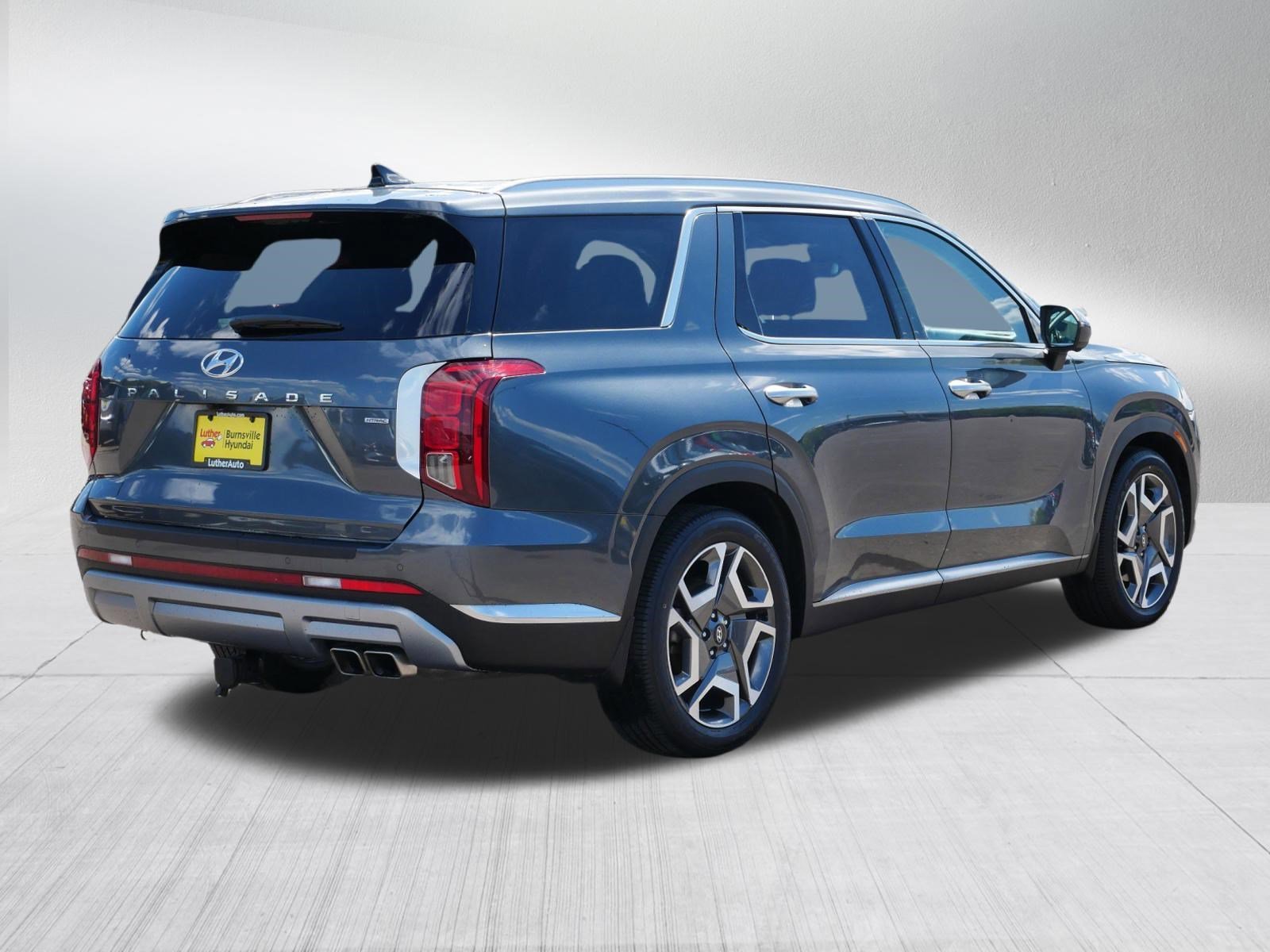 Certified Used 2023 Steel Graphite Hyundai Limited image 7