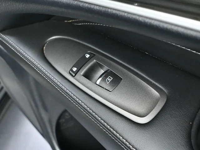 Used 2020 Blue INFINITI LUXE image 50