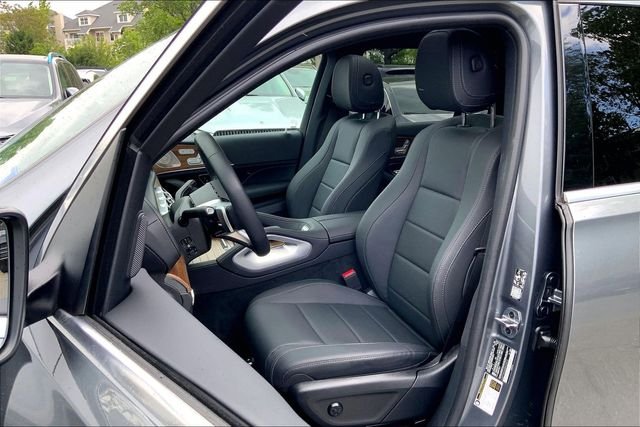 Certified Used 2025 Gray Mercedes-Benz GLS 450 image 6