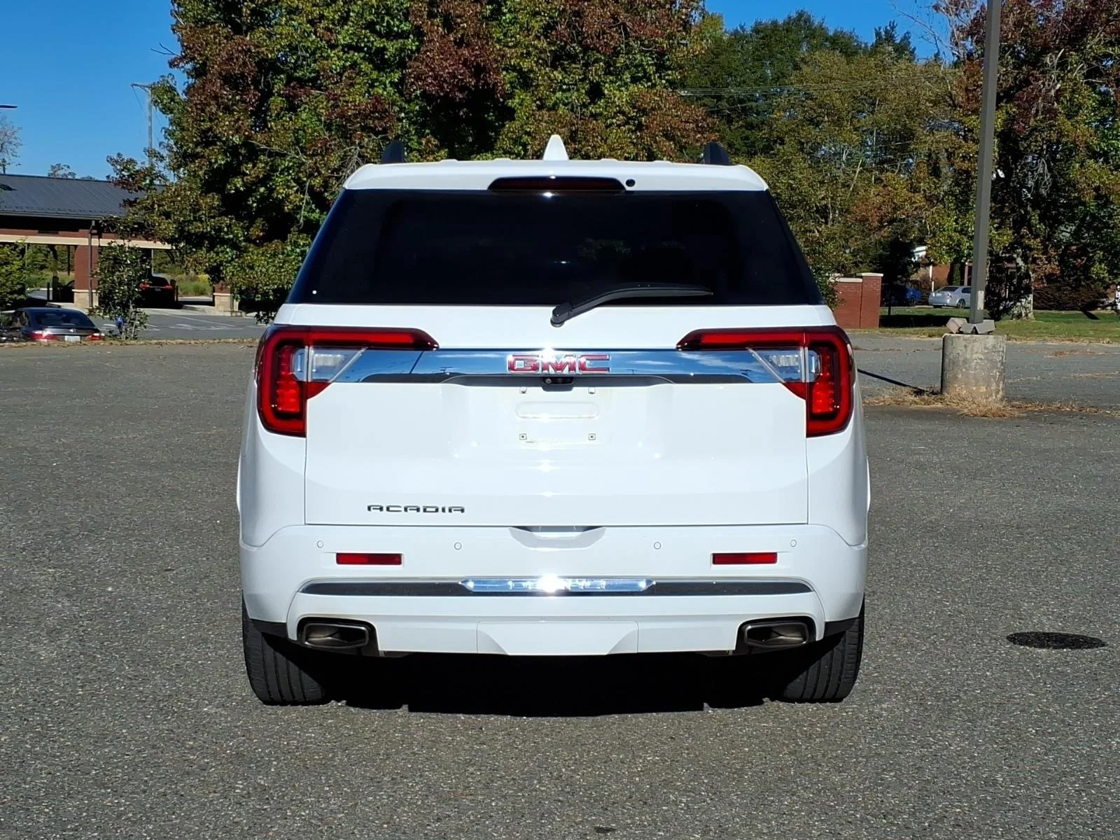 Used 2023 Summit White GMC Denali image 11