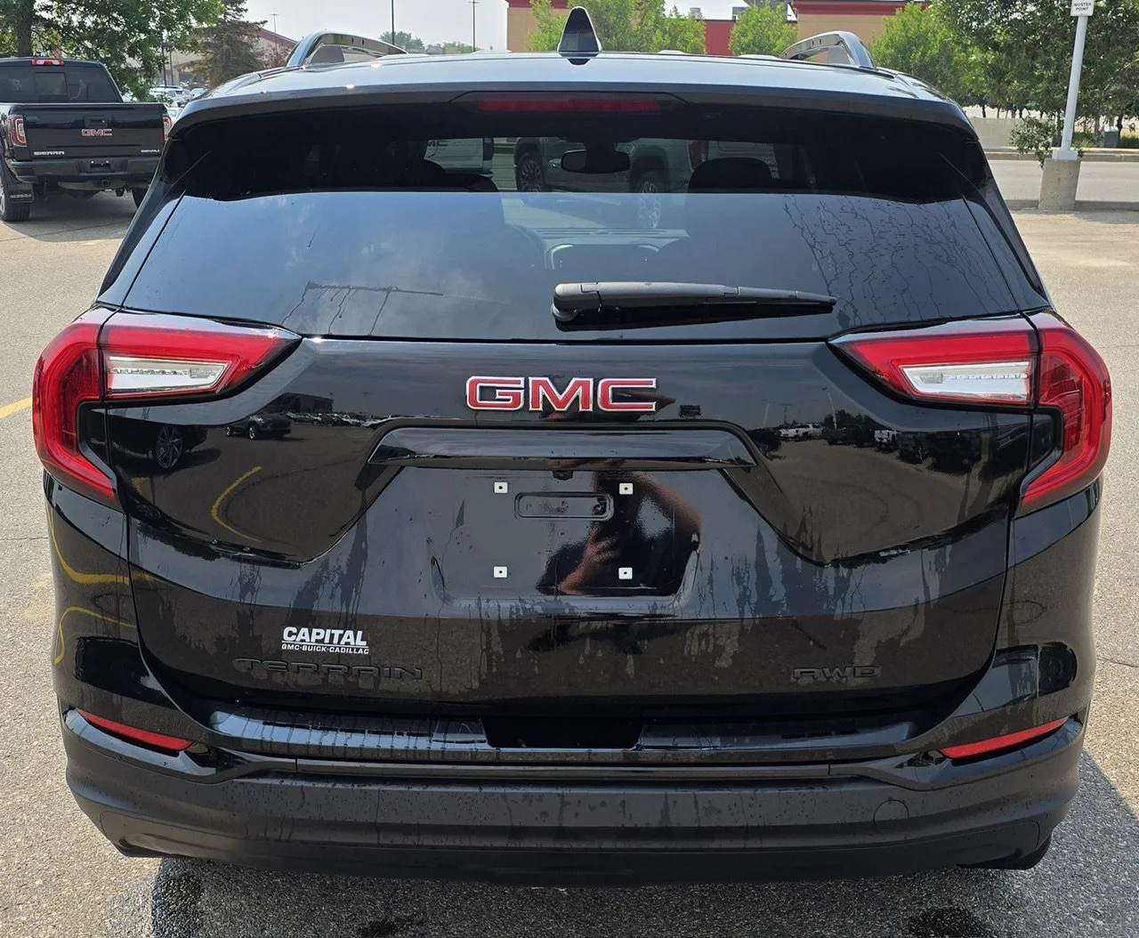 Used 2024 Black GMC SLE AWD Sunroof image 4