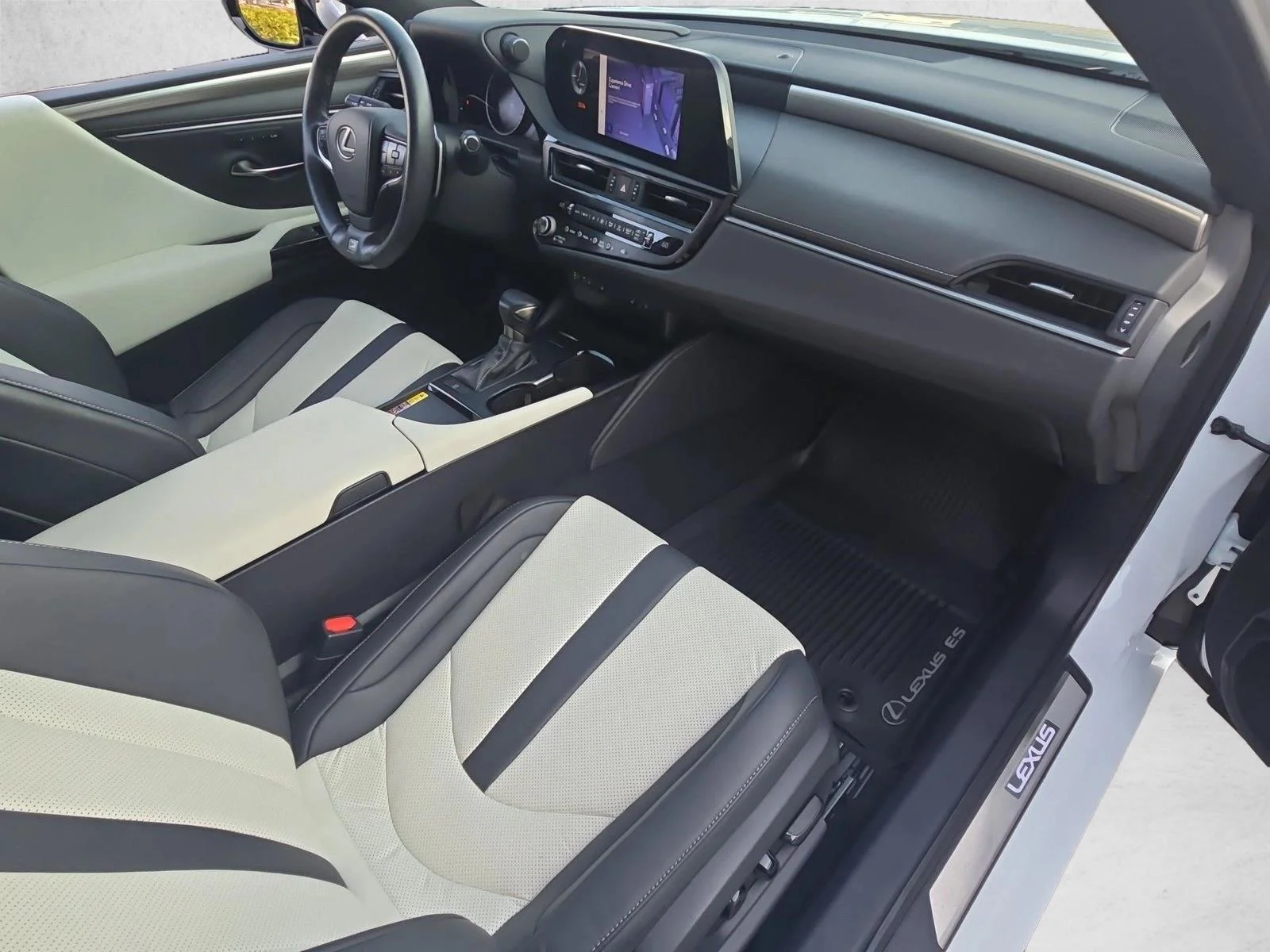 Certified Used 2023 Ultra White Lexus ES 350 F SPORT Handling image 22