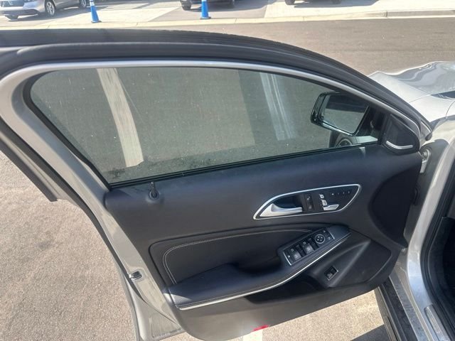 Used 2018 Polar Silver Metallic Mercedes-Benz GLA 250 image 14