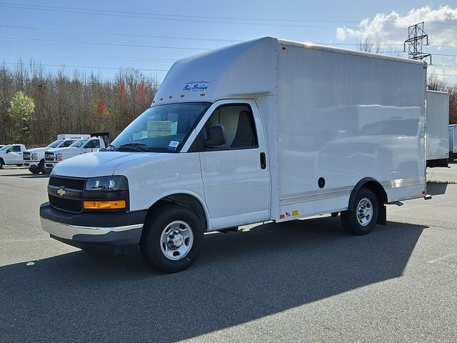 2024 Chevrolet Express Cutaway 3500 1WT