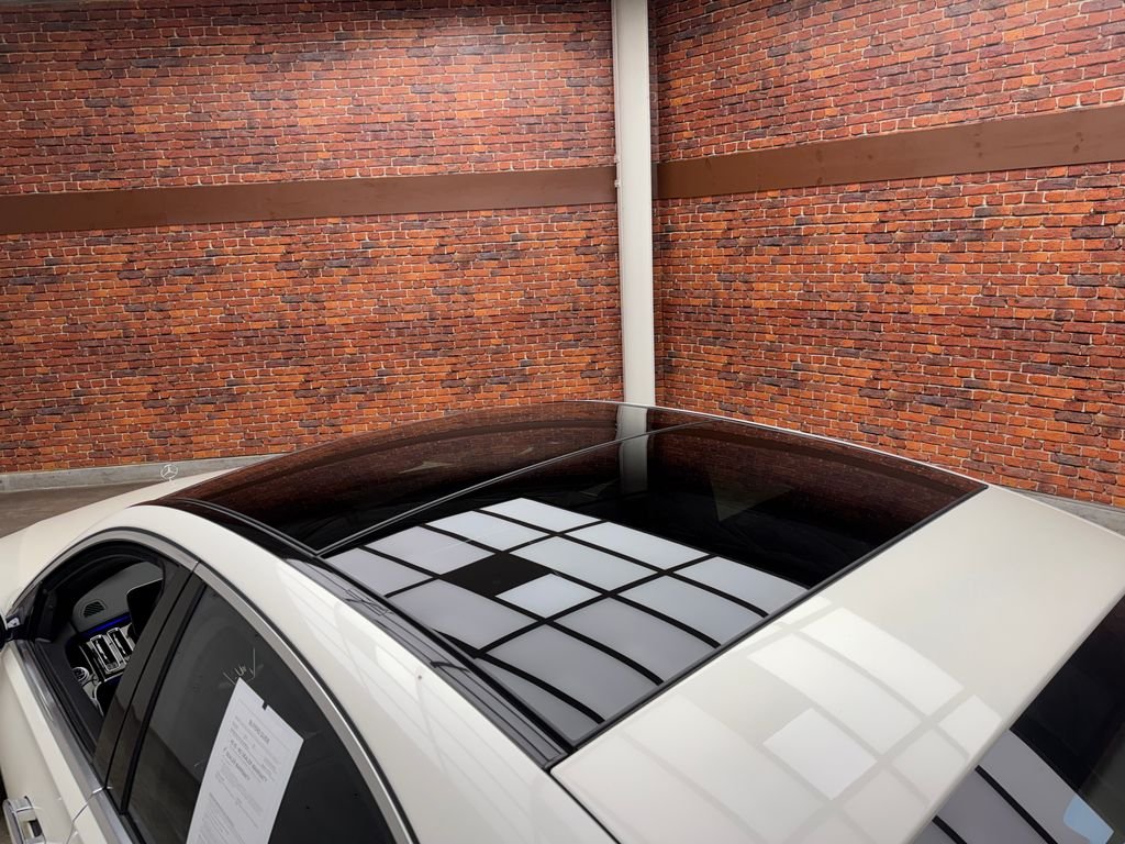 Certified Used 2022  Mercedes-Benz S 500 image 25