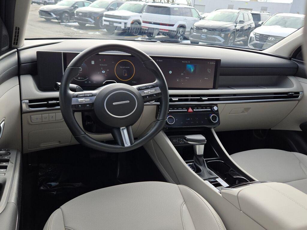 New 2025 Black Hyundai SEL Convenience AWD image 21