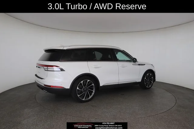 Used 2020 White Lincoln Reserve image 19