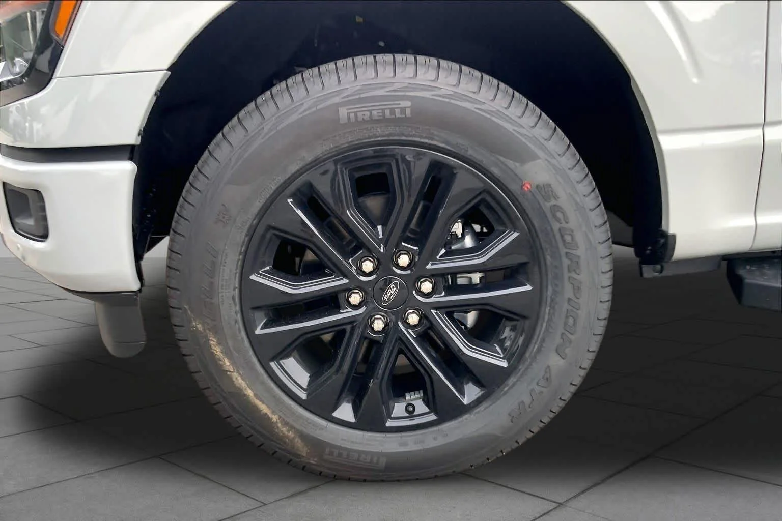 New 2026 Avalanche Ford XLT image 17
