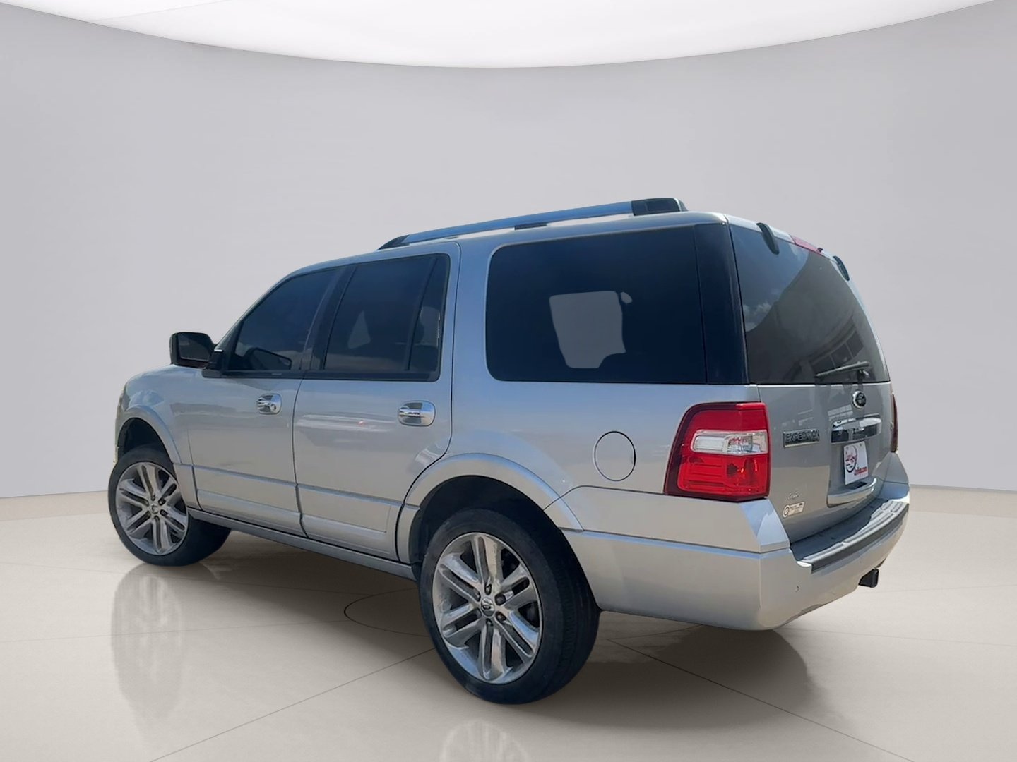 Used 2014 Silver Ford LIMITED image 3