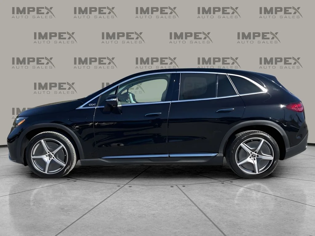 Used 2023 Black Mercedes-Benz 500 SUV image 2