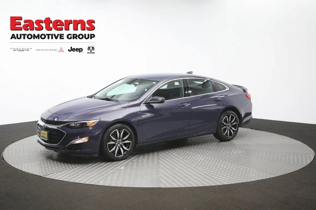 Used 2025 Black Chevrolet RS image 56