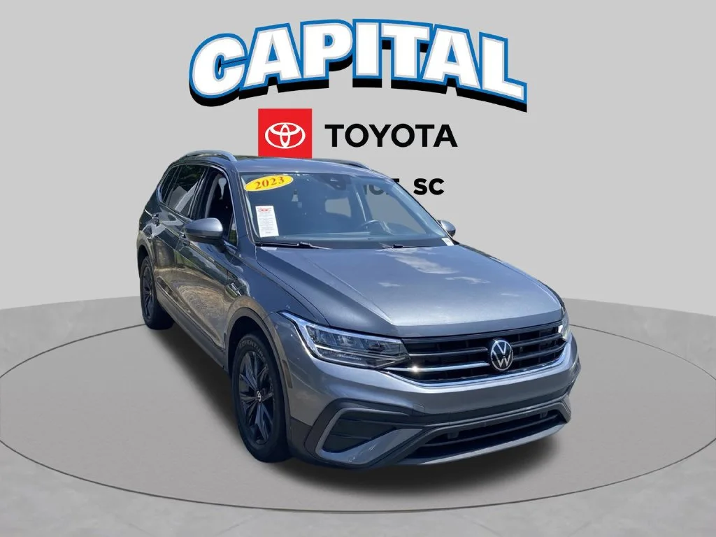 Used 2023 Gray Volkswagen 2.0T SE image 1