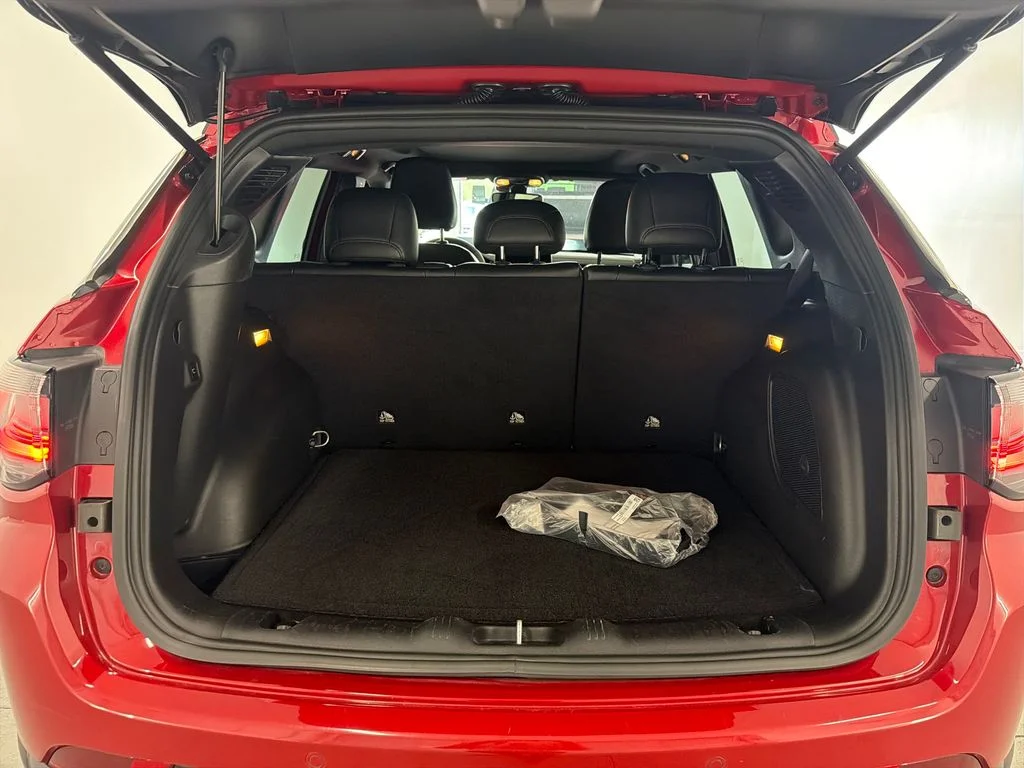 Used 2025 Red Jeep Limited image 9
