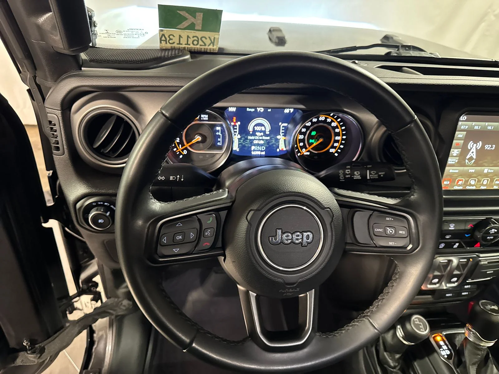 Used 2022 Crystal Metallic Jeep Sport S image 18
