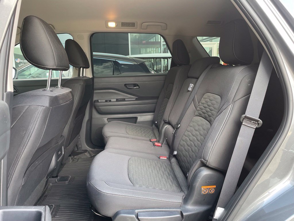 Used 2025 Gray Nissan SV image 16