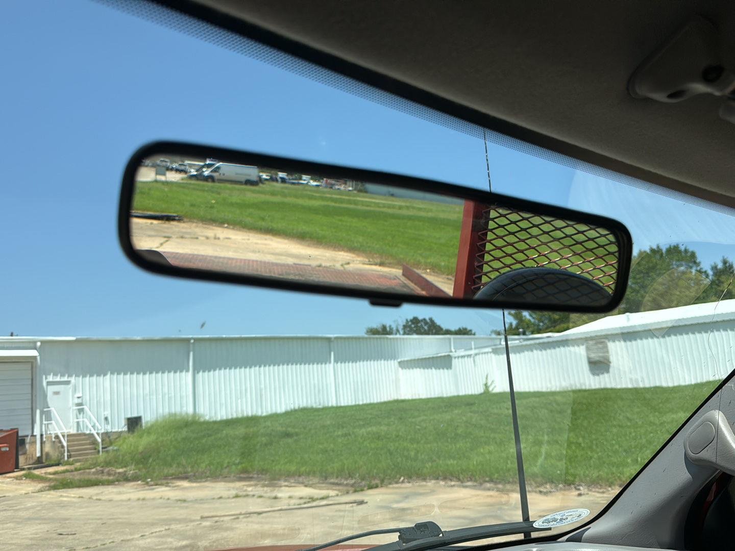 Used 2001 red Ford XL image 21