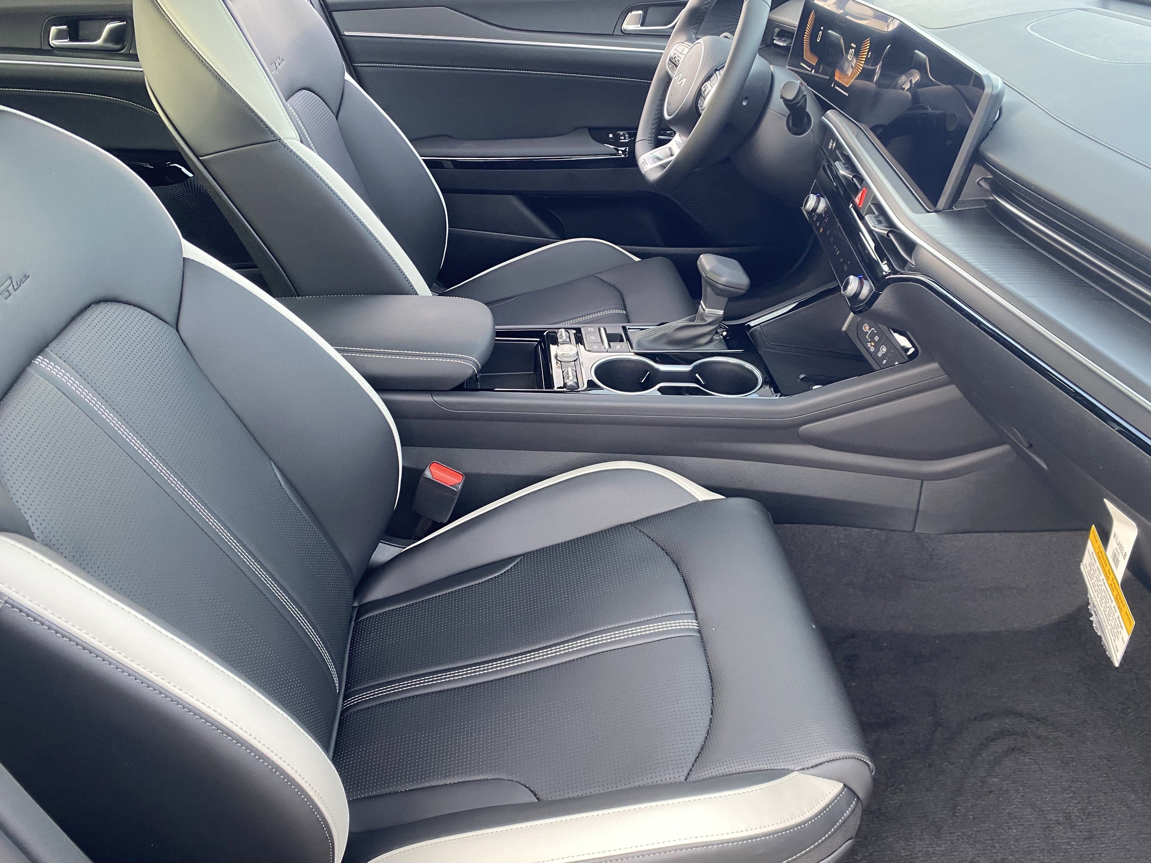 New 2026 Wolf Gray Kia GT-Line FWD image 9